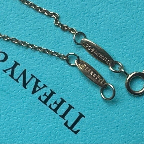 Authentic Elsa Peretti® Bean® design Pendant - Picture 6 of 7